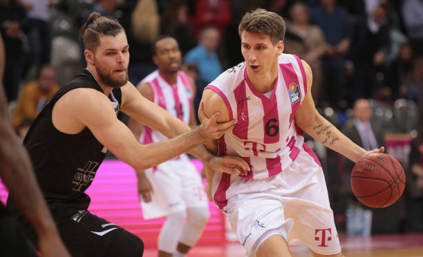 奉献了一场 奉献了一场