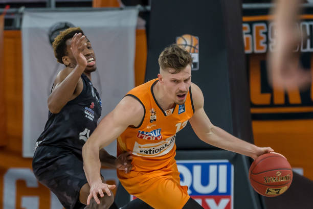 去年类似的 去年类似的