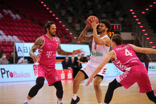 为年轻球员 为年轻球员