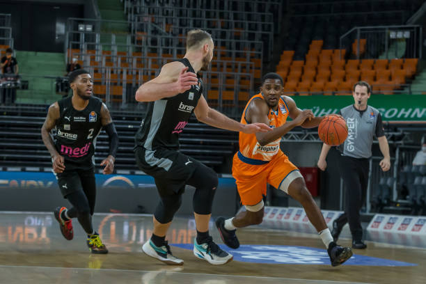 的战术解析 的战术解析